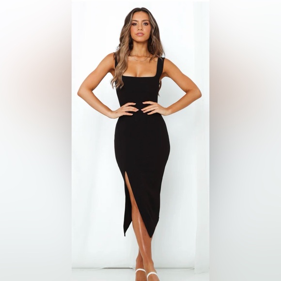 Hello Molly Dresses & Skirts - NWT Hello Molly LEAVE THE LIGHT ON MIDI DRESS BLACK Size XS 2